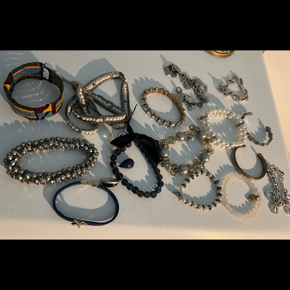 Lot of 15 mixed style bracelets stretch bead pearl silver rhinestones